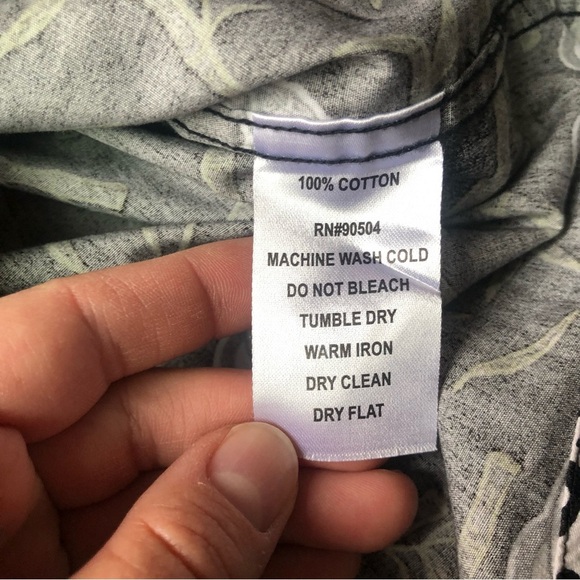 VSTR Mens Button Down Shirt Black Size Small Creepy Panda Japanese Print Anime - Picture 6 of 6